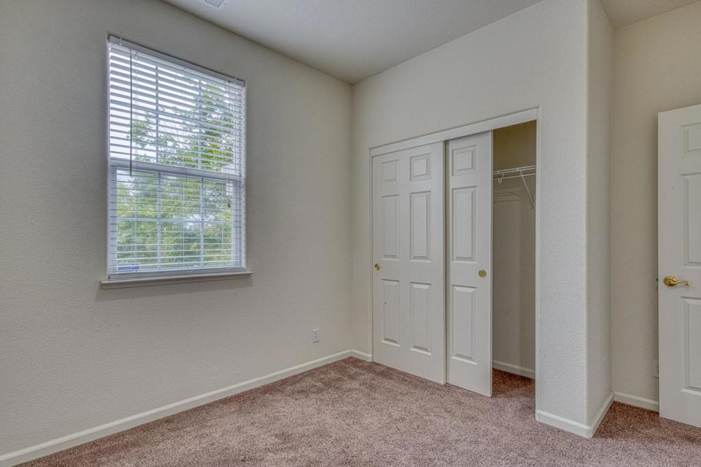 4560 Peninsula Point Drive Property Photo 42