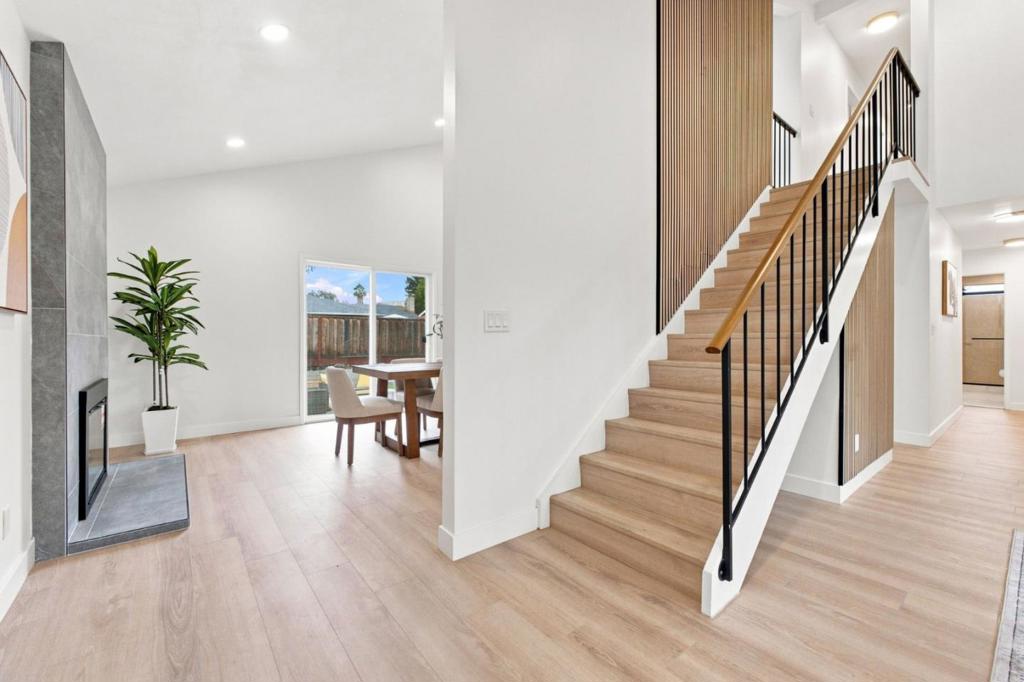 5330 Pebbletree Way Property Photo 8
