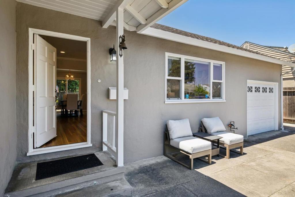 1080 Judson Street Property Photo 7