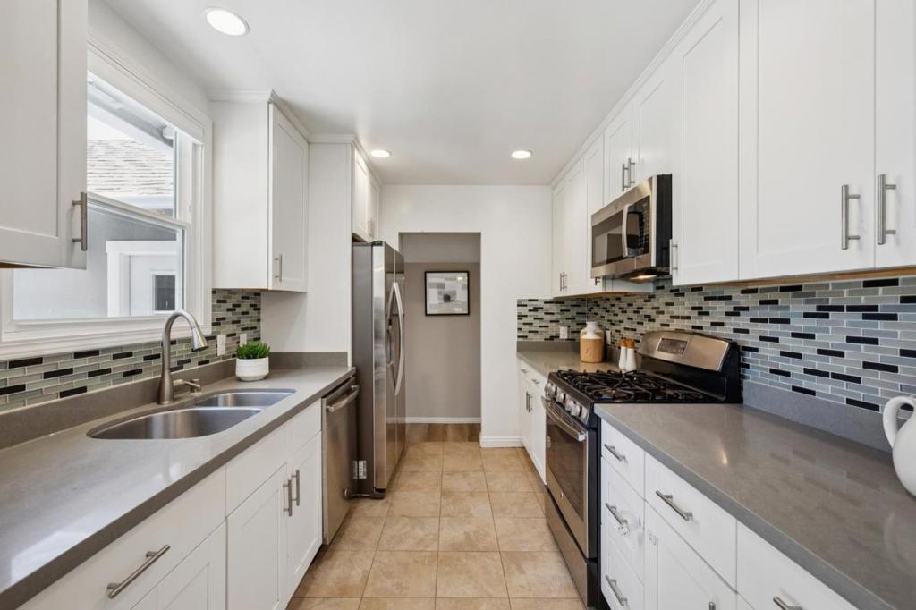 1080 Judson Street Property Photo 22