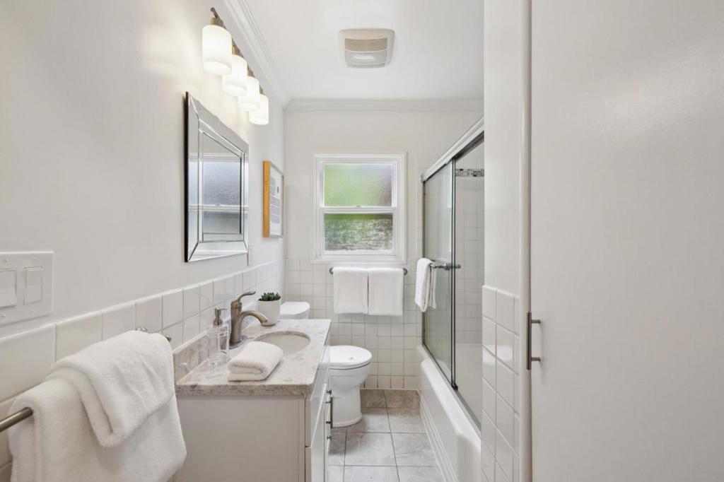 1080 Judson Street Property Photo 34