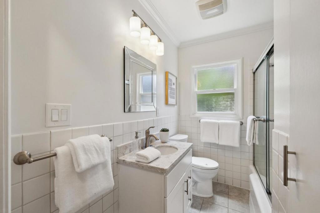 1080 Judson Street Property Photo 35