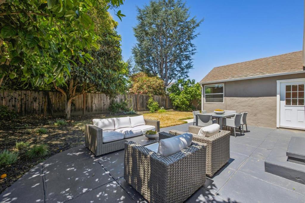 1080 Judson Street Property Photo 47