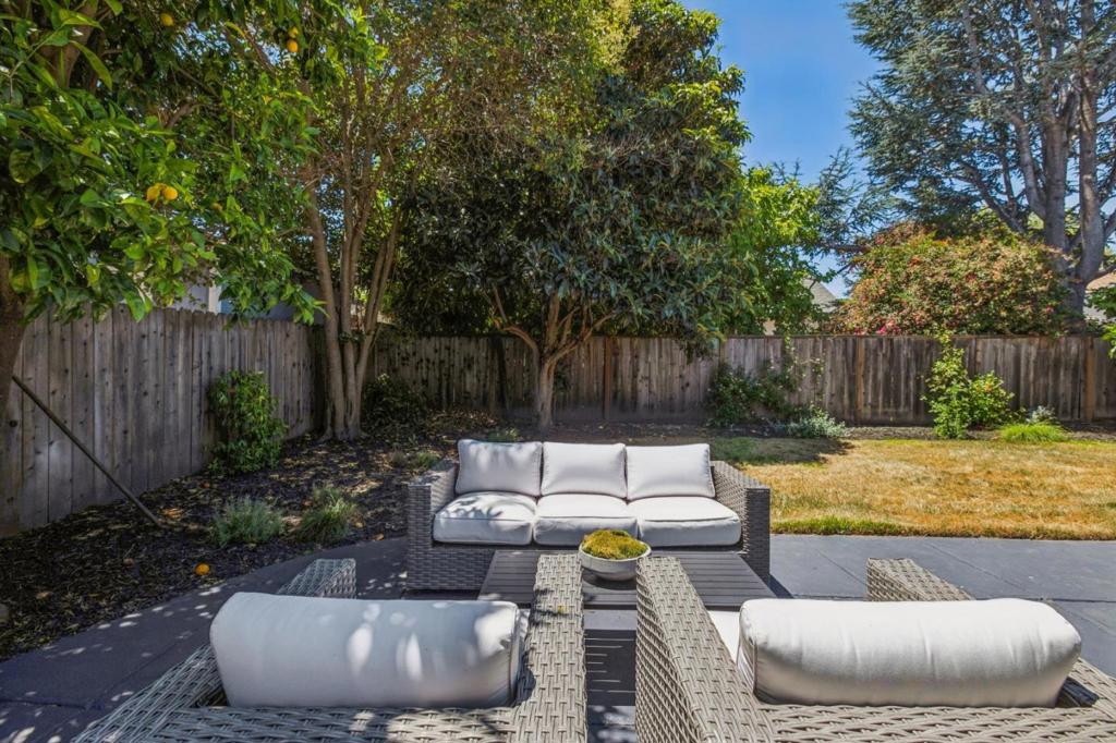 1080 Judson Street Property Photo 49