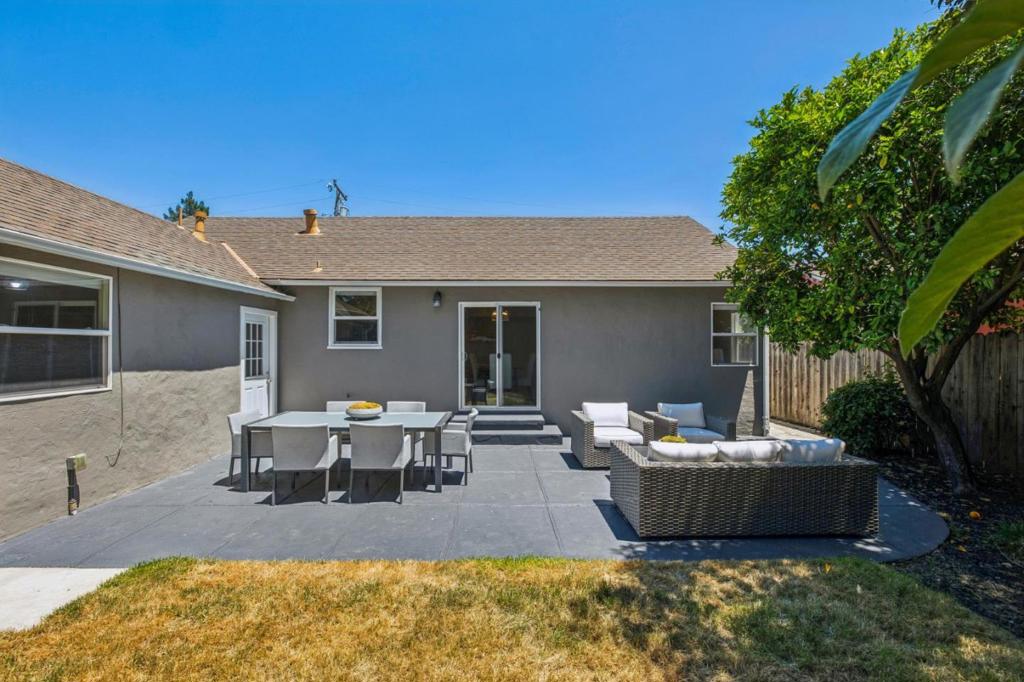 1080 Judson Street Property Photo 57