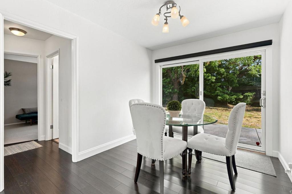 1424 Hemlock Avenue Property Photo 8