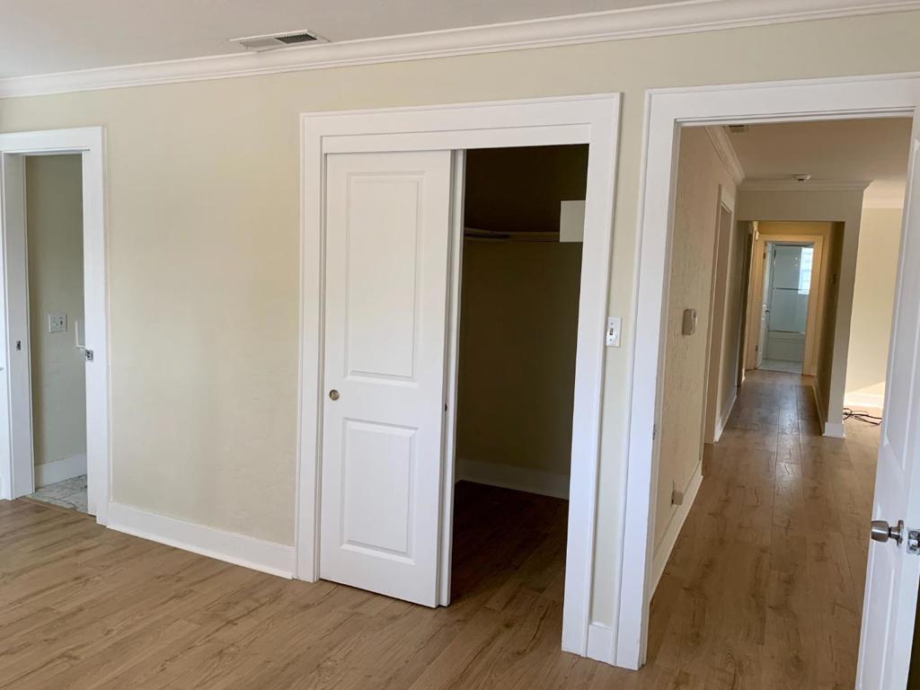 1462 Revere Avenue Property Photo 5