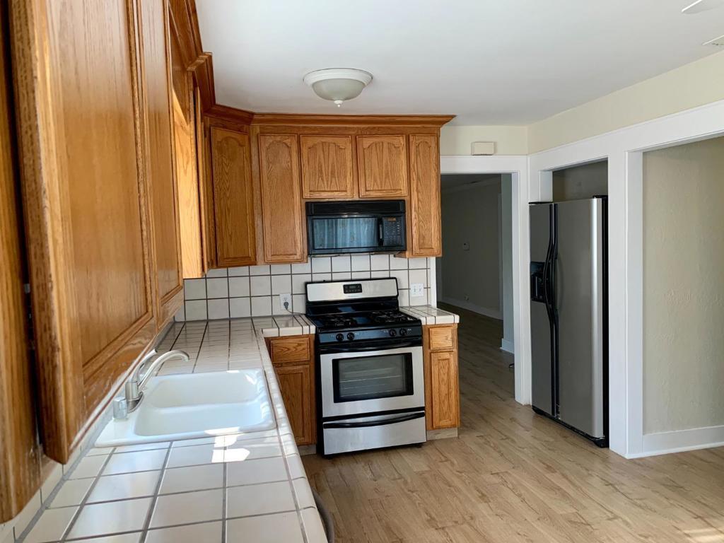 1462 Revere Avenue Property Photo 7
