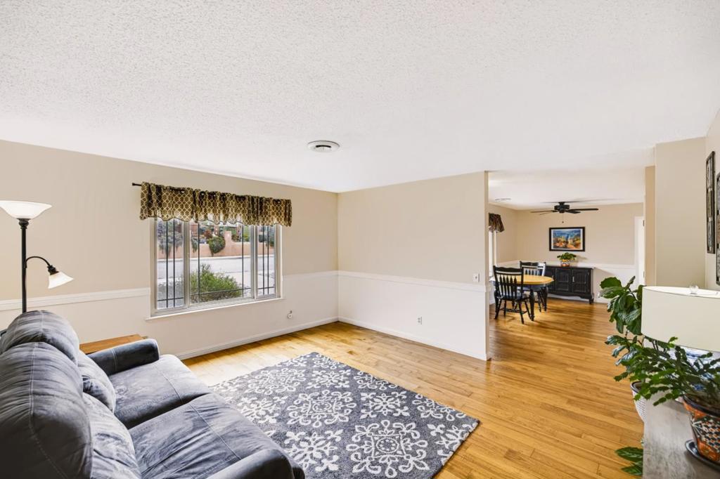 1841 Judson Street Property Photo 2