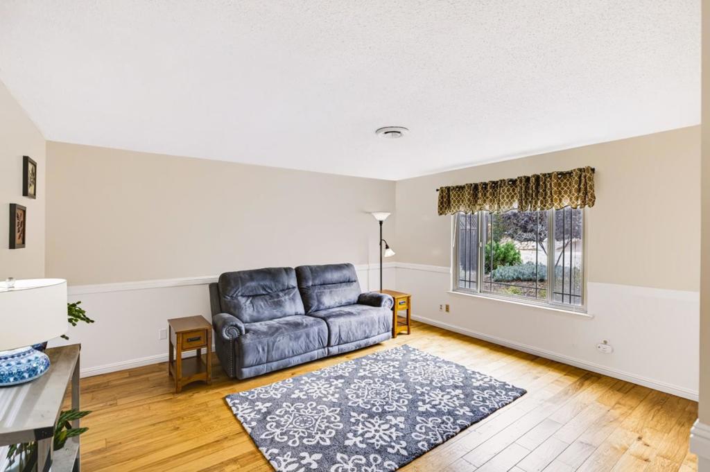 1841 Judson Street Property Photo 3