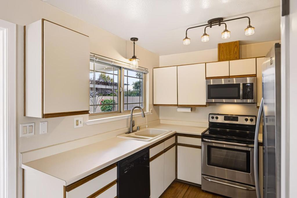 1841 Judson Street Property Photo 7
