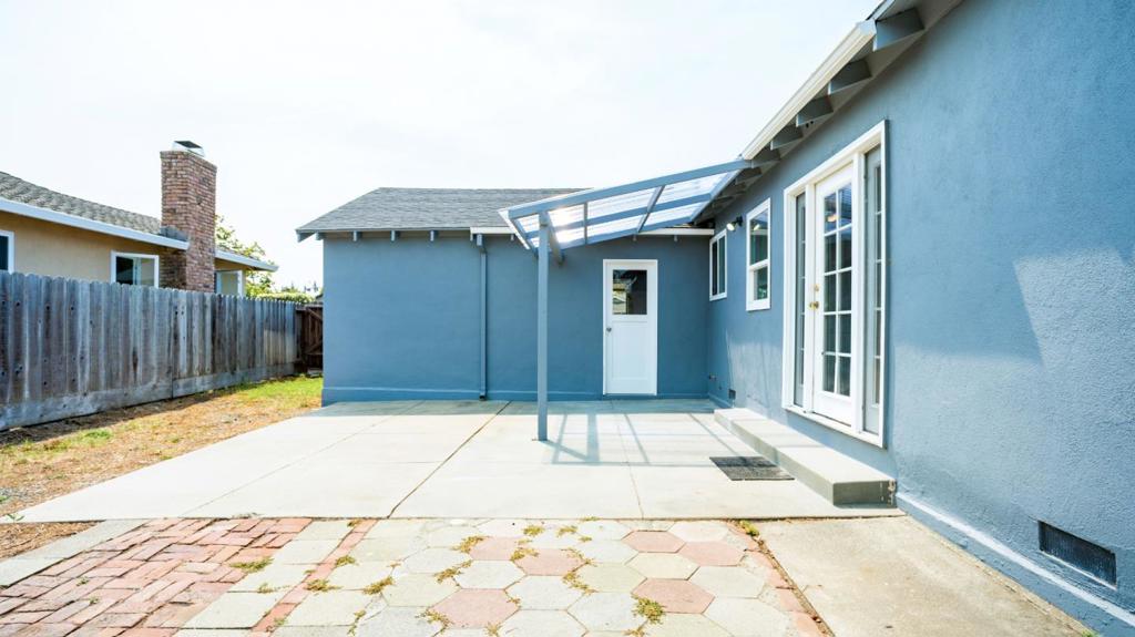 136 Del Mar Drive Property Photo 44