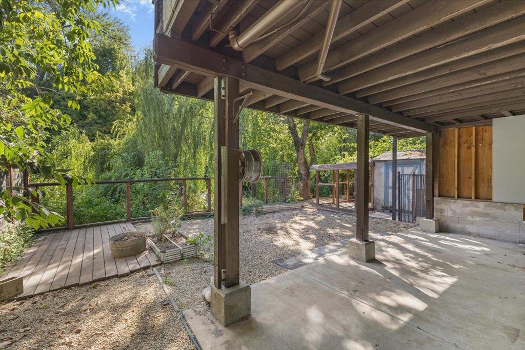 338 River Road Property Photo 22