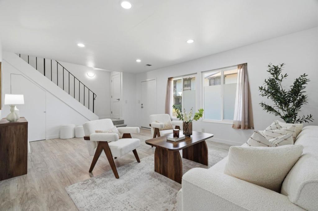 139 Aguacate Court Property Photo 1