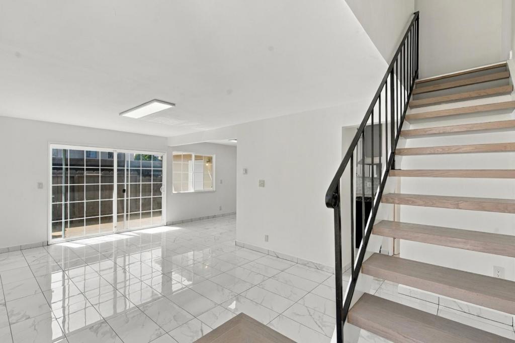 273 Sunnyhills Drive Property Photo 10