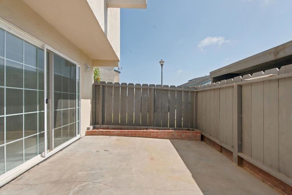 273 Sunnyhills Drive Property Photo 12