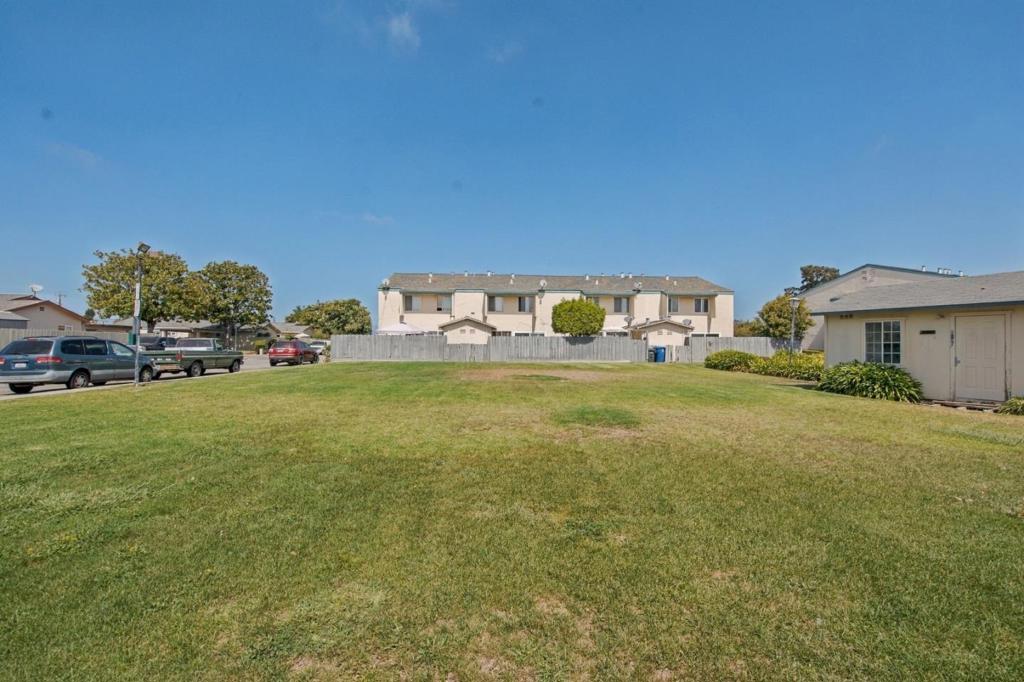 273 Sunnyhills Drive Property Photo 21
