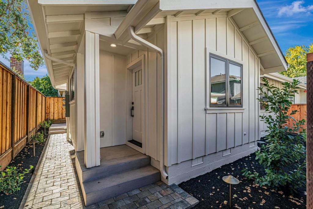1460 Kentfield Avenue Property Photo 13