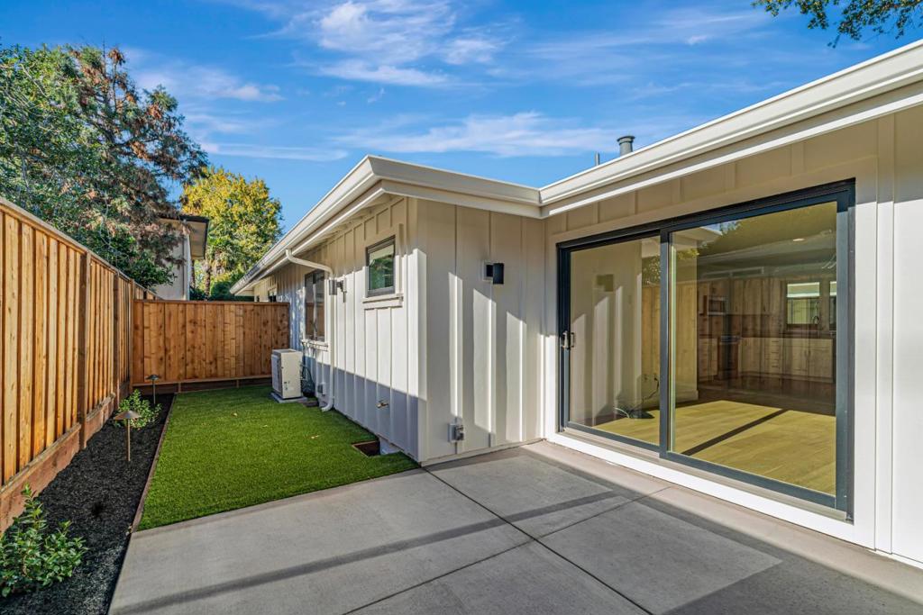 1460 Kentfield Avenue Property Photo 14