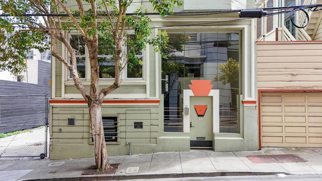 271 Austin Street Property Photo 2