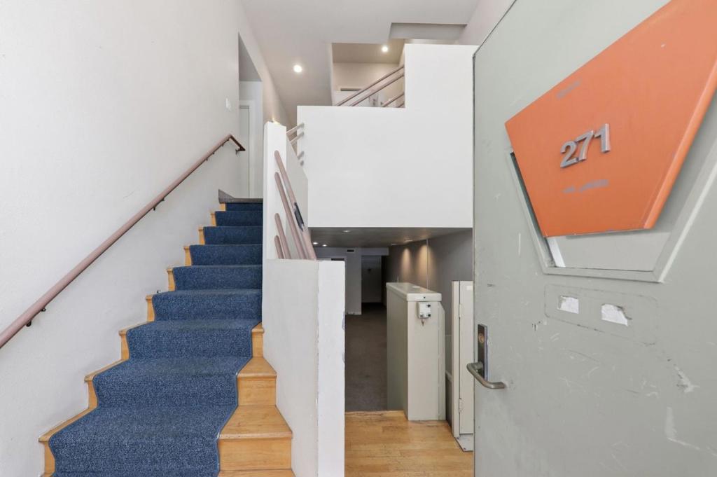 271 Austin Street Property Photo 4
