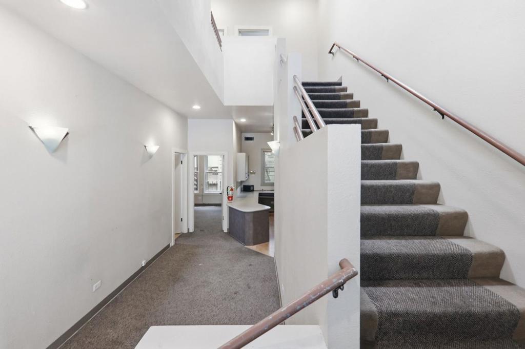 271 Austin Street Property Photo 18