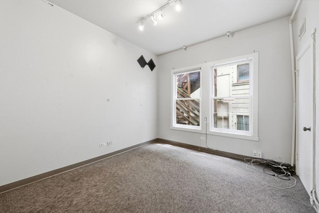 271 Austin Street Property Photo 21