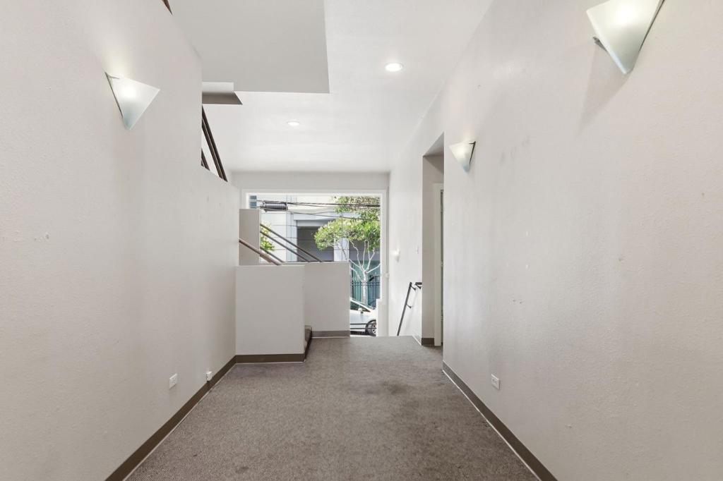 271 Austin Street Property Photo 22