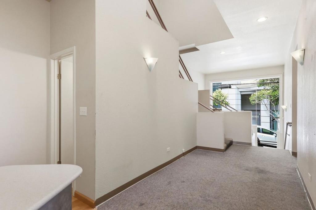 271 Austin Street Property Photo 23