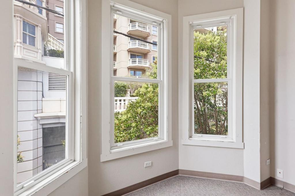 271 Austin Street Property Photo 29