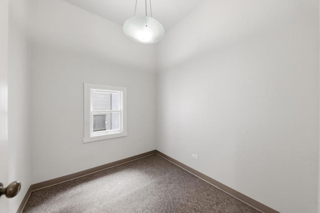 271 Austin Street Property Photo 33