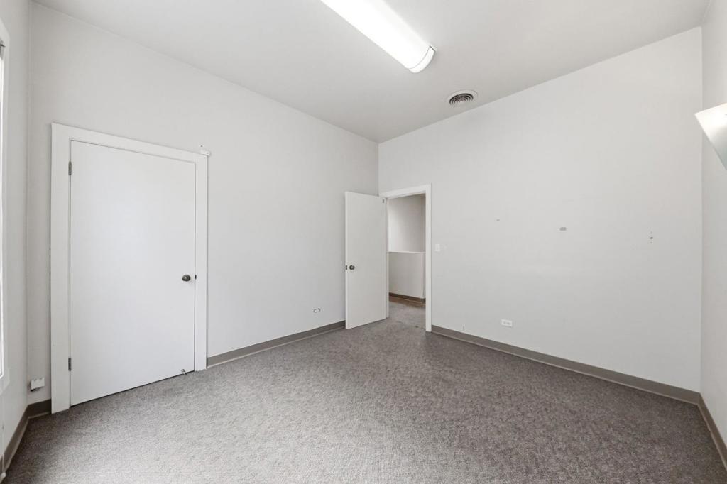 271 Austin Street Property Photo 37