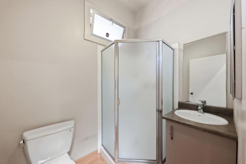 271 Austin Street Property Photo 38