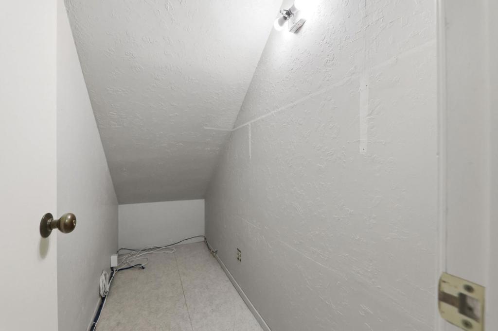 271 Austin Street Property Photo 52