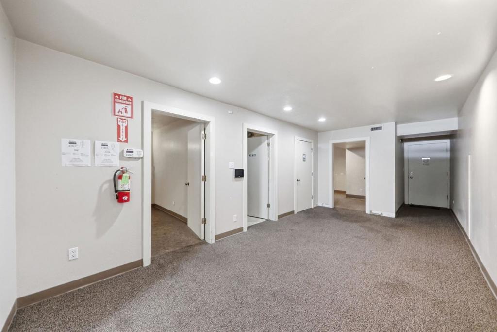 271 Austin Street Property Photo 59