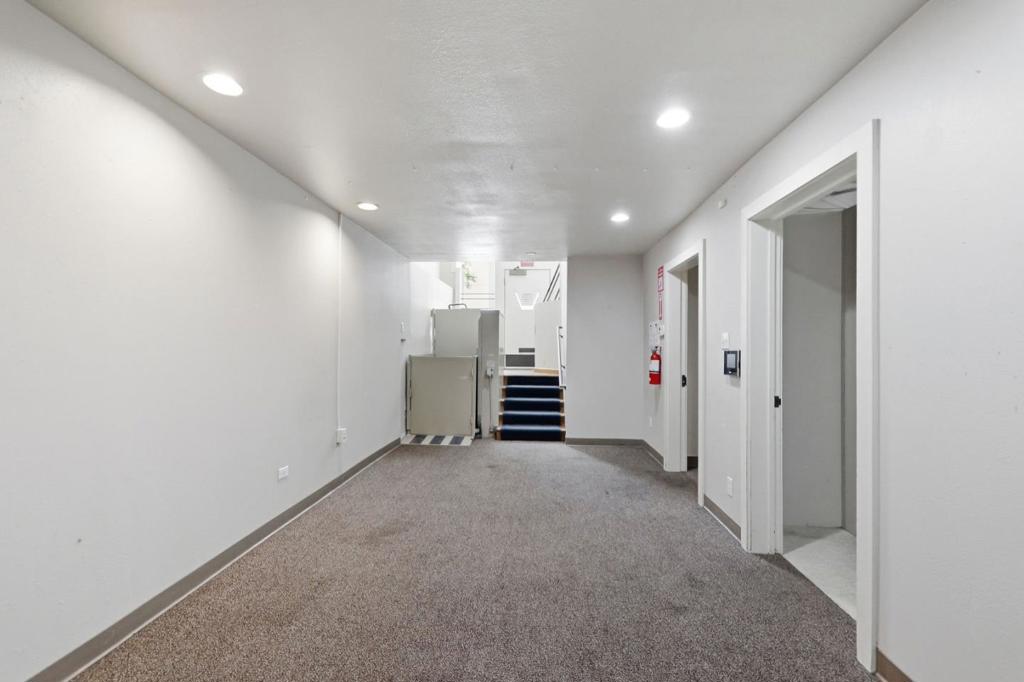 271 Austin Street Property Photo 61