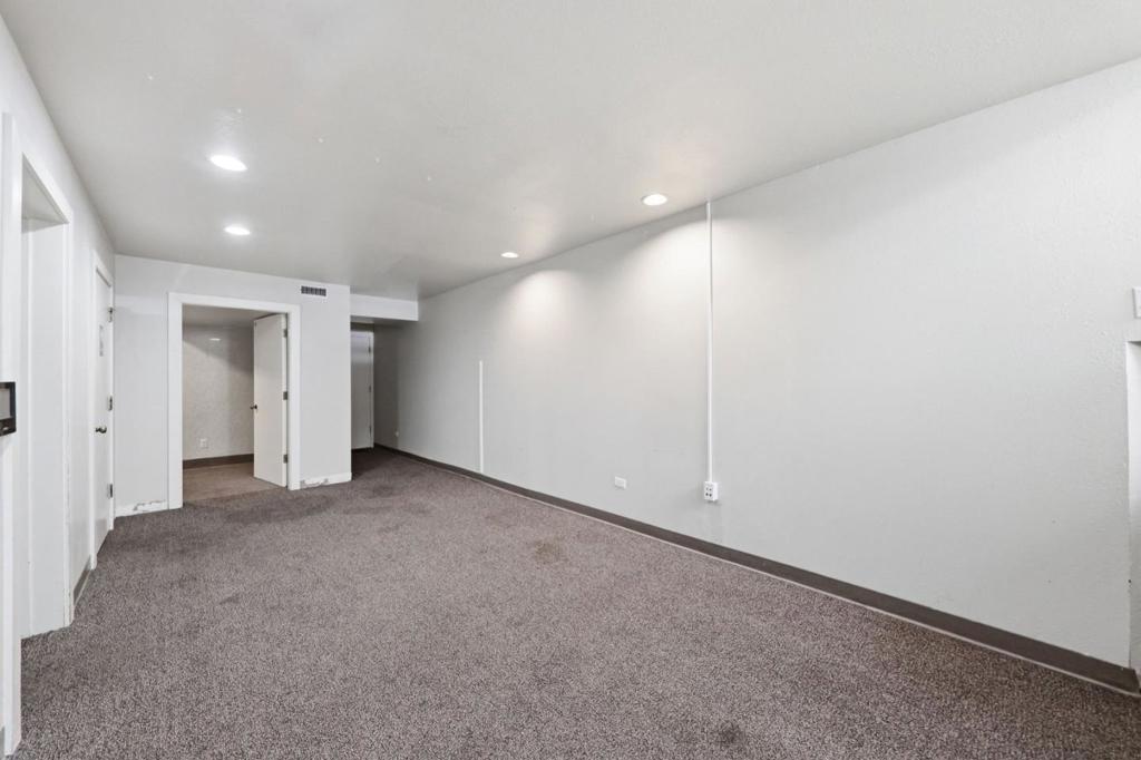 271 Austin Street Property Photo 63