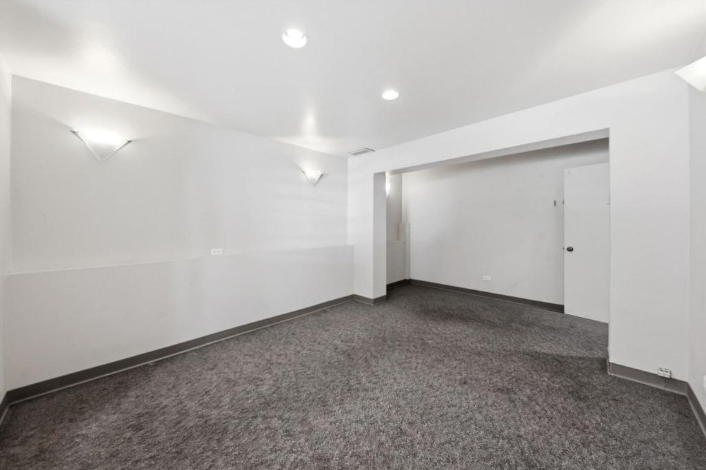 271 Austin Street Property Photo 73