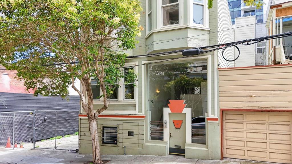 271 Austin Street Property Photo 92