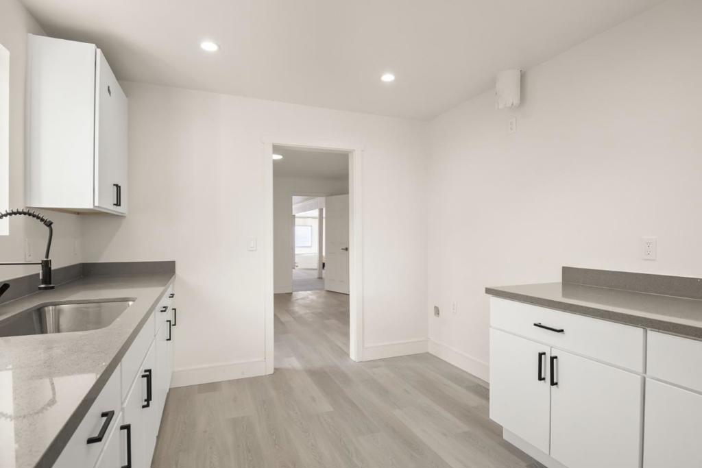 91 5th Avenue Property Photo 7