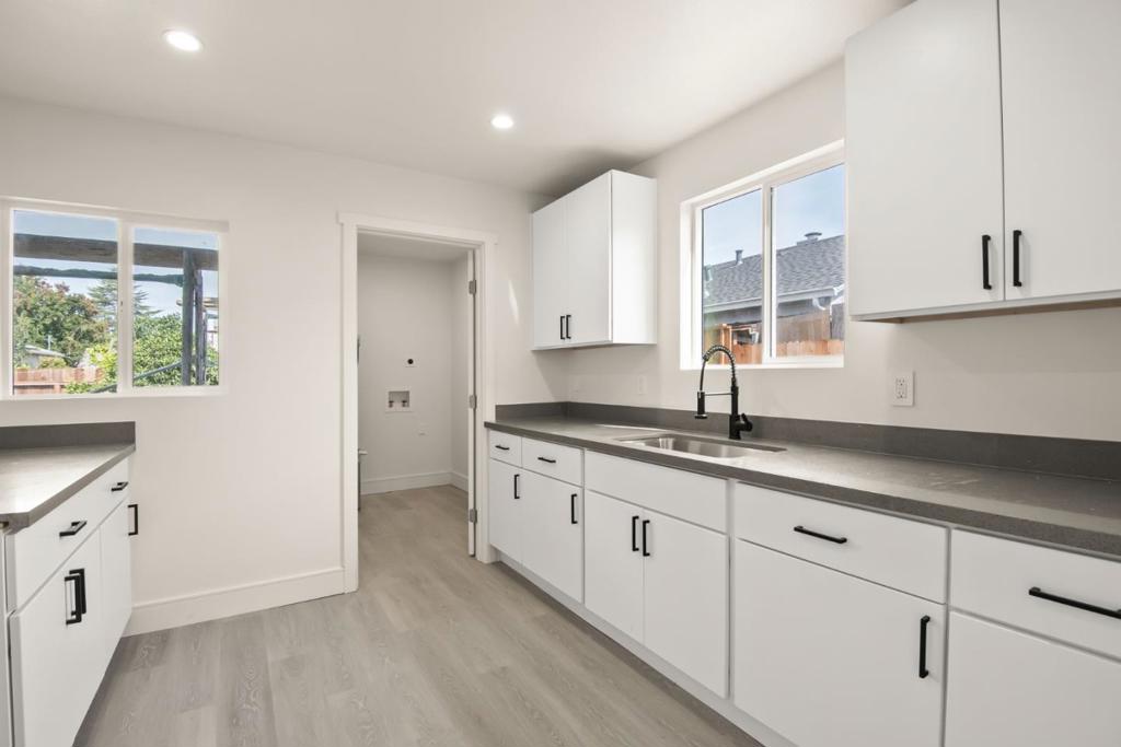 91 5th Avenue Property Photo 8