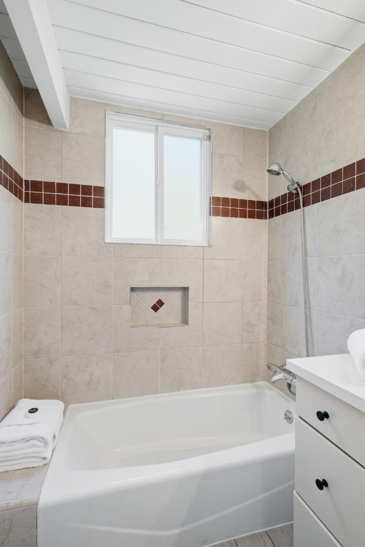 651 E Meadow Drive Property Photo 36