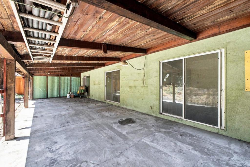 2102 Walnut Grove Avenue Property Photo 3