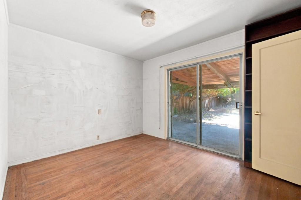 2102 Walnut Grove Avenue Property Photo 6
