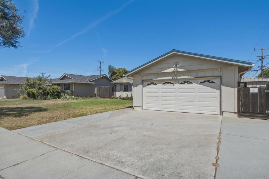 754 San Simeon Drive Property Photo 2
