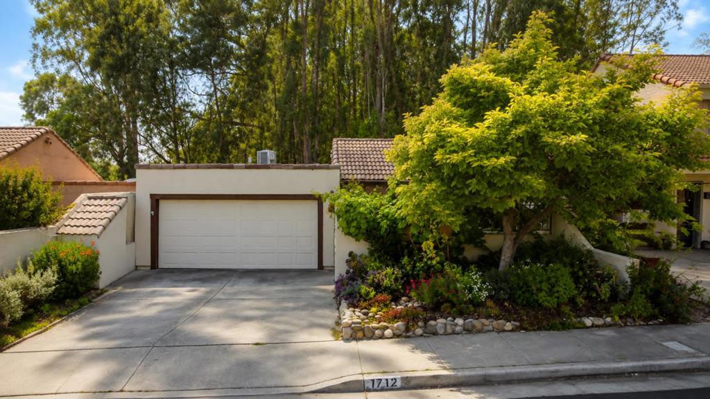 1712 Escalona Drive Property Photo 1