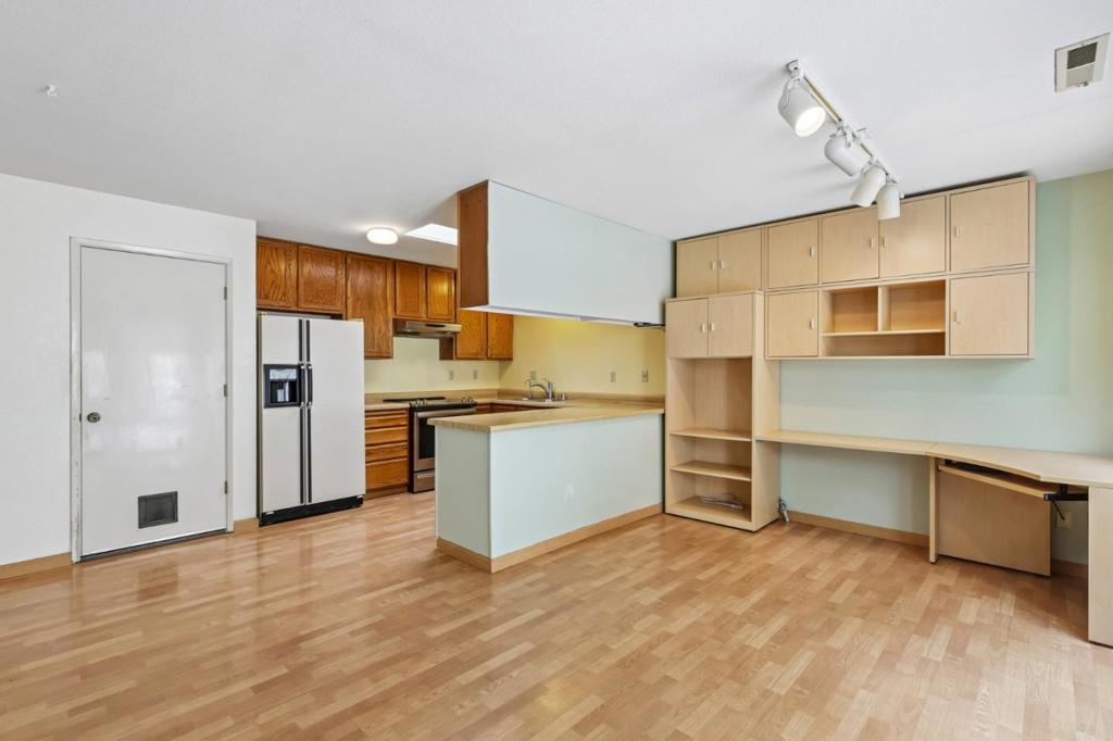1712 Escalona Drive Property Photo 9