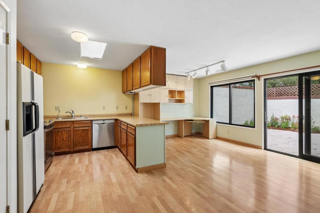 1712 Escalona Drive Property Photo 11