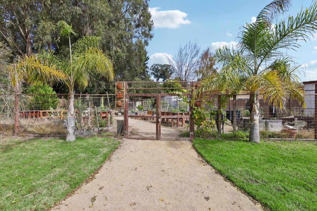 1712 Escalona Drive Property Photo 33