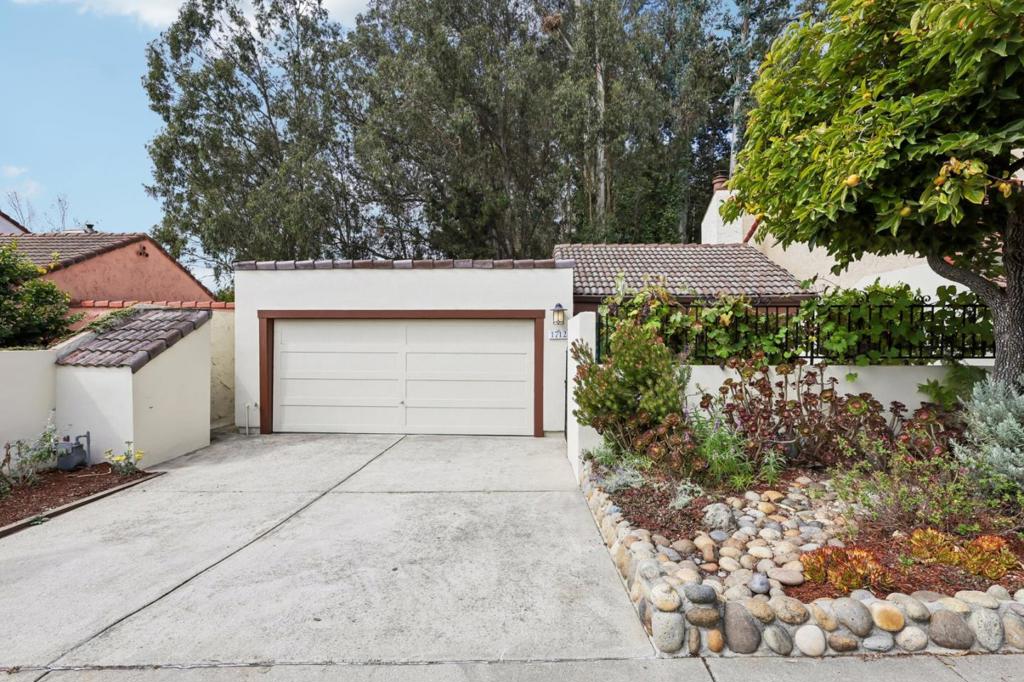 1712 Escalona Drive Property Photo 34
